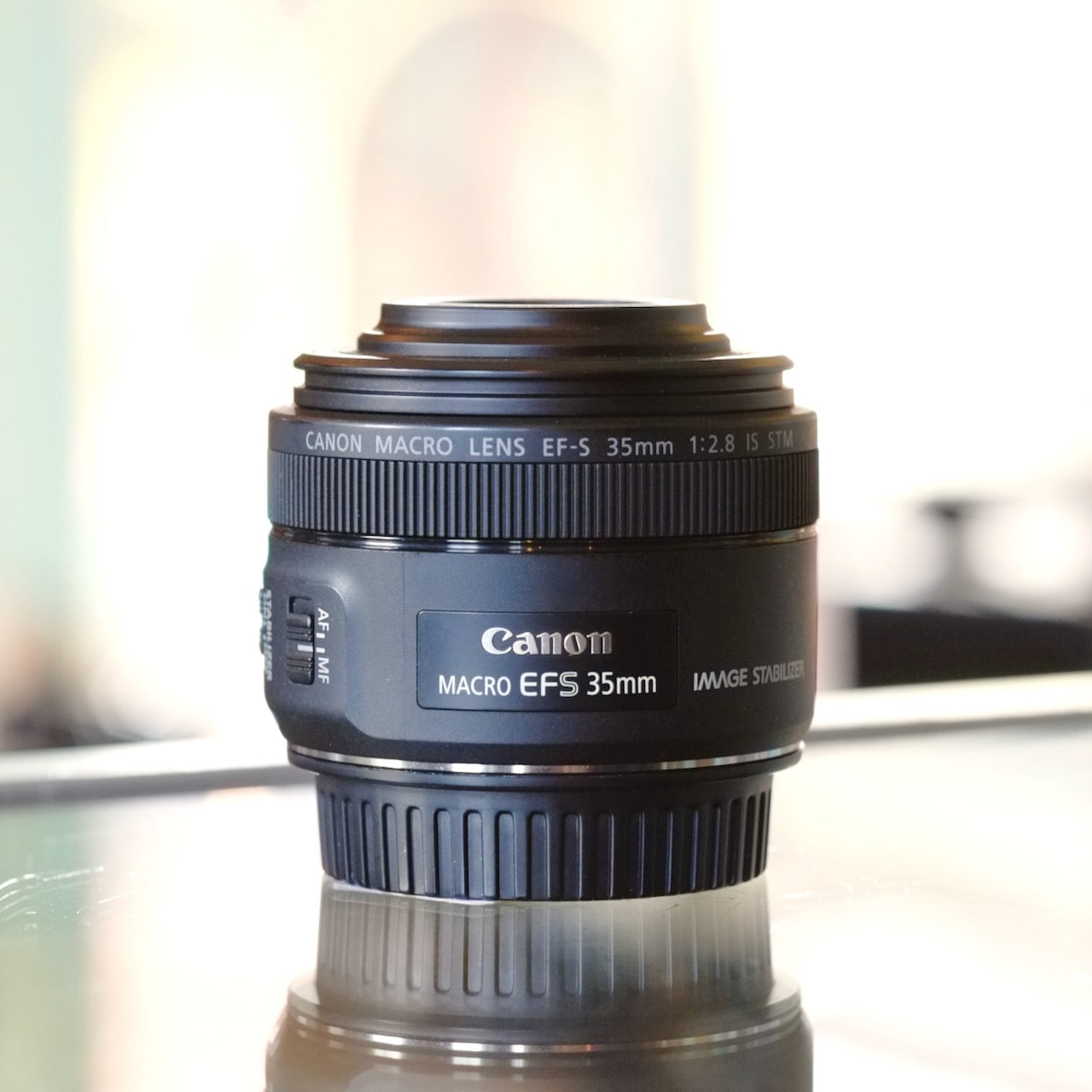 Canon EF-S 35mm f2.8 IS STM Macro