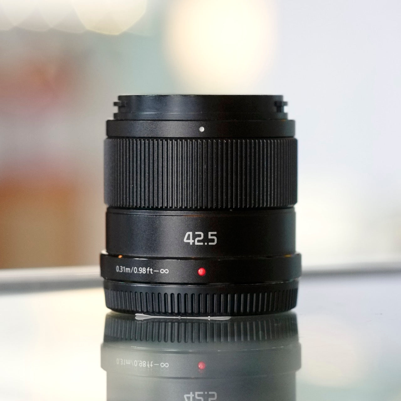 Panasonic Lumix 42.5mm f1.7 G ASPH. Power O.I.S.