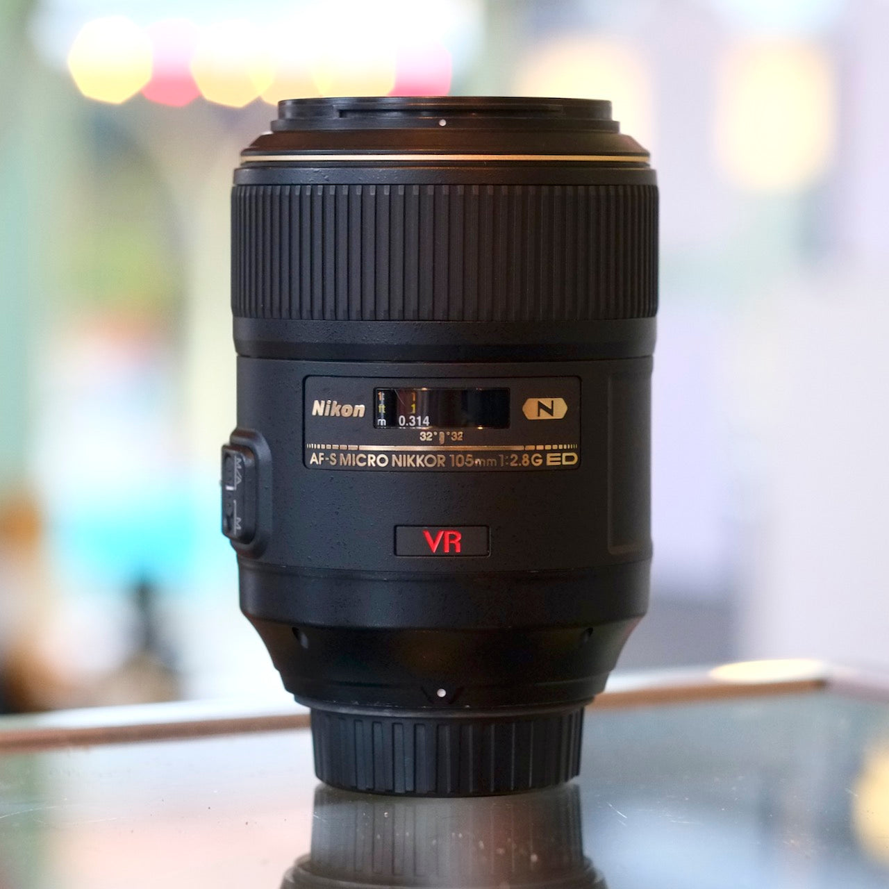 Nikon 105mm f2.8G ED AF-S VR Micro-Nikkor
