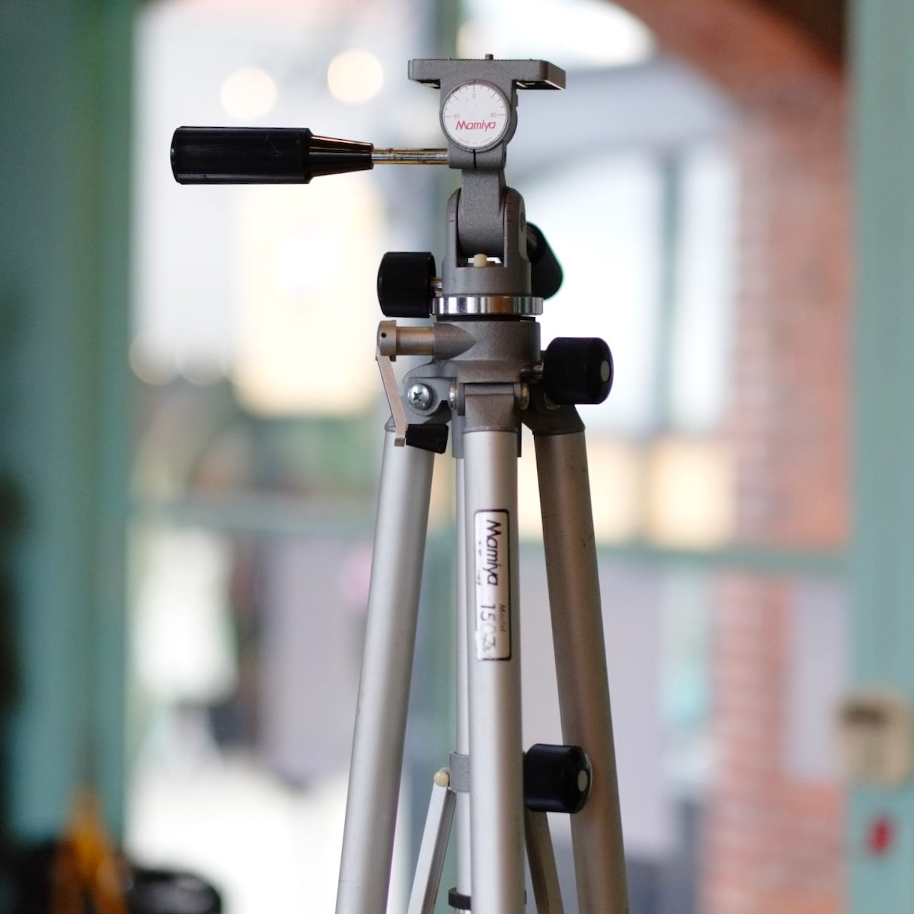 Mamiya Model 1507 Tripod