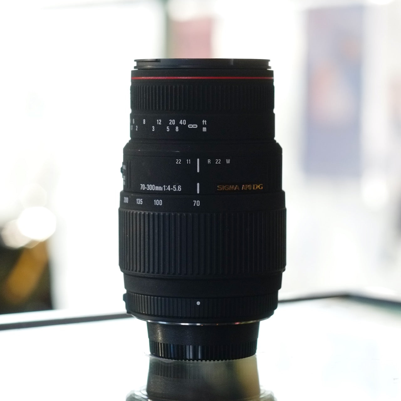 Sigma DG 70-300mm f4-5.6 APO Macro for Nikon F