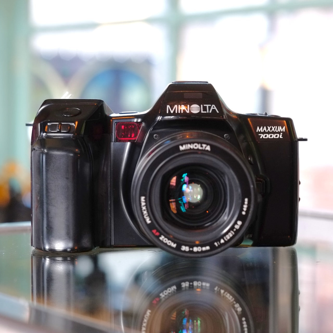 Minolta Maxxum 7000i w/ 35-80mm f4-5.6