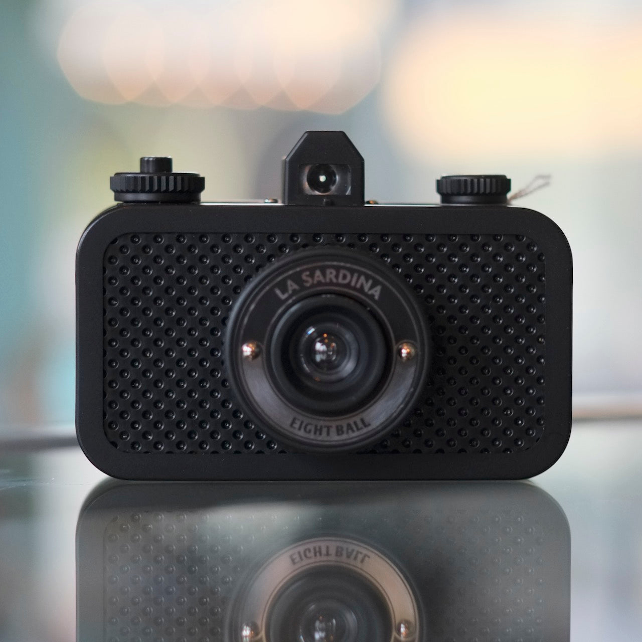 Lomography La Sardina Eight Ball