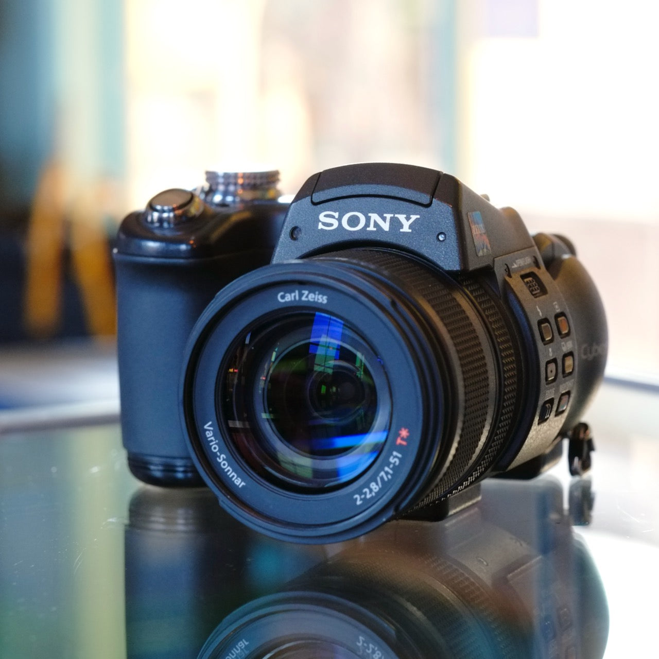 Sony Cyber-Shot DSC-F828