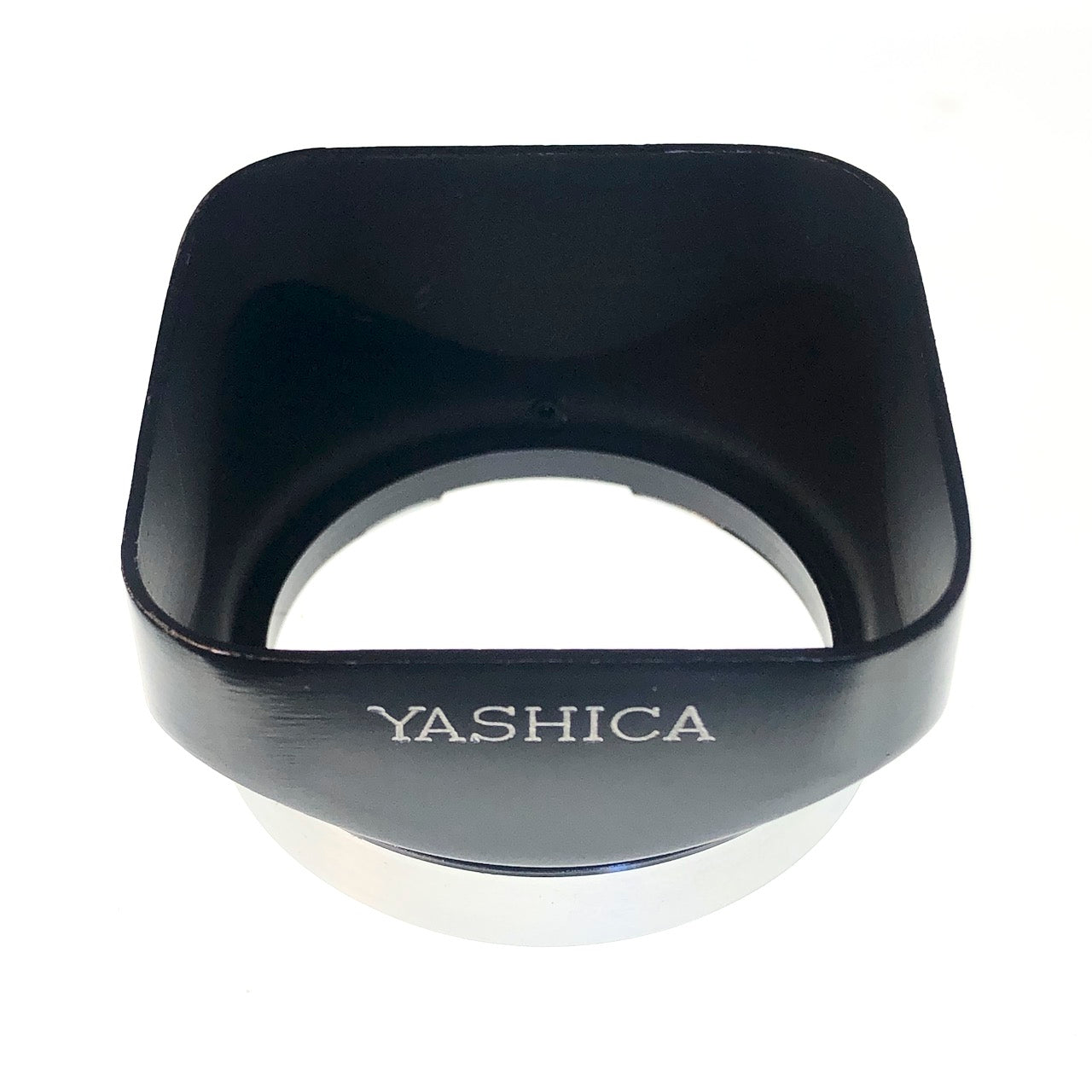 Yashica Bay 1 hood