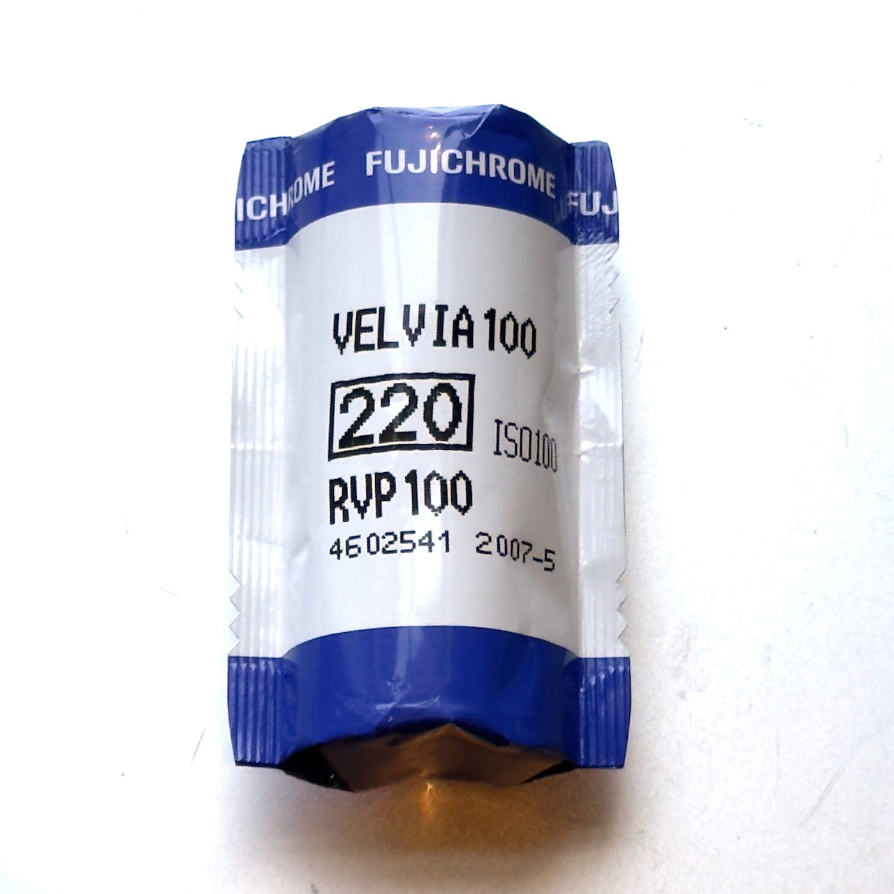 Fujifilm Velvia 100 (220, EXPIRED 05/2007)