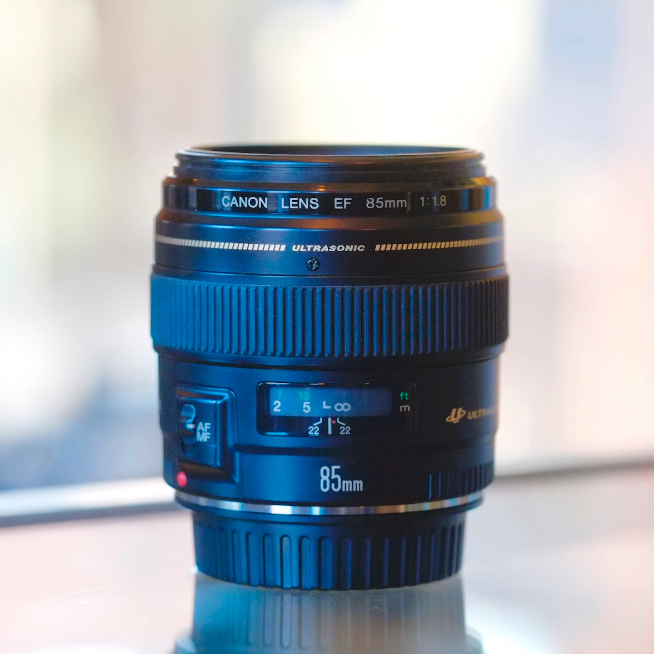 Canon EF 85mm f1.8 USM