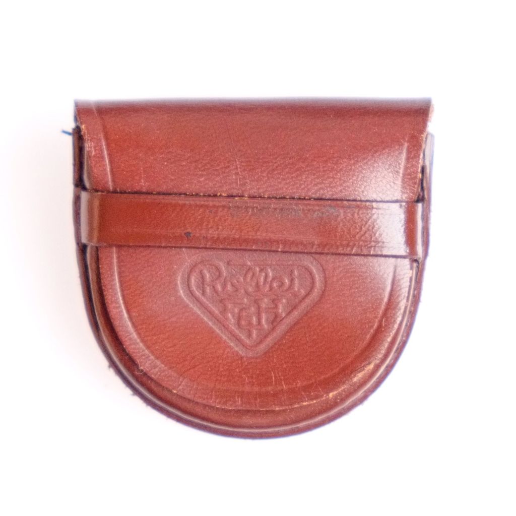 Rollei small leather filter case (Bay 1).