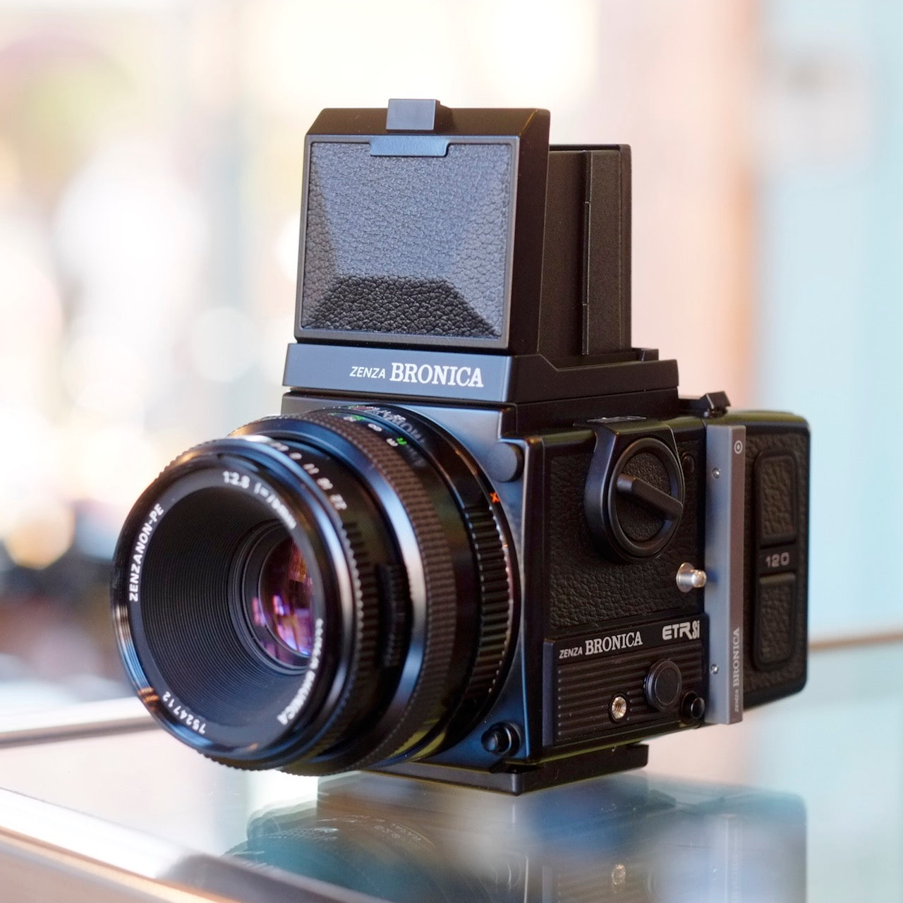 Zenza Bronica ETR Si with Zenzanon PE 75mm f2.8