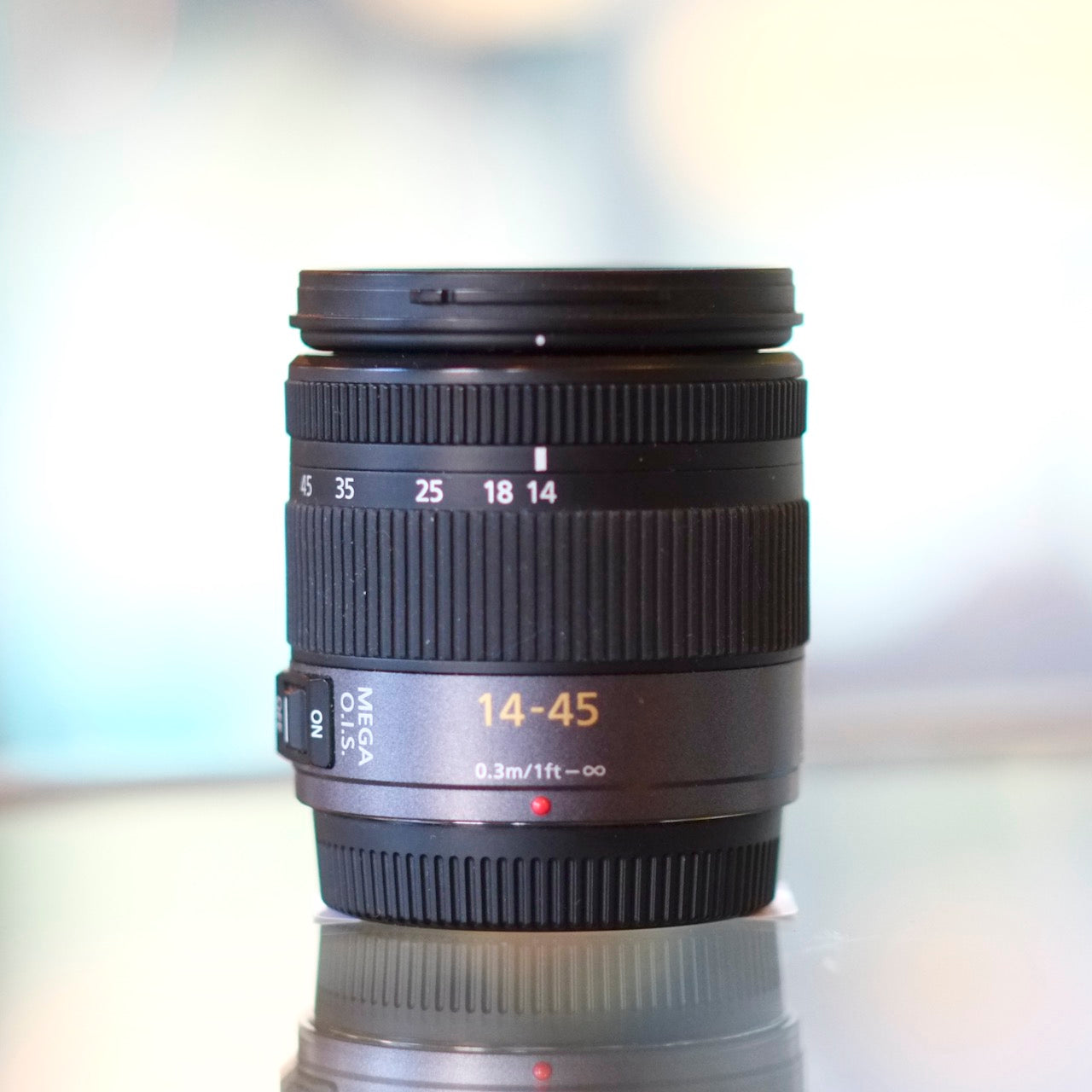 Panasonic Lumix G Vario 14-45mm f3.5-5.6 Mega O.I.S.