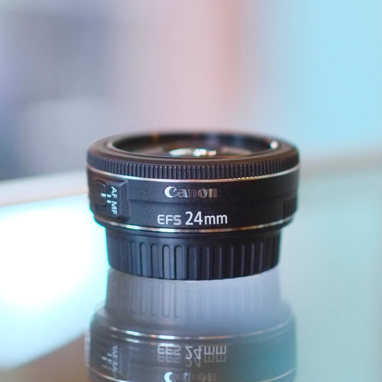 Canon EF-S 24mm f2.8 STM