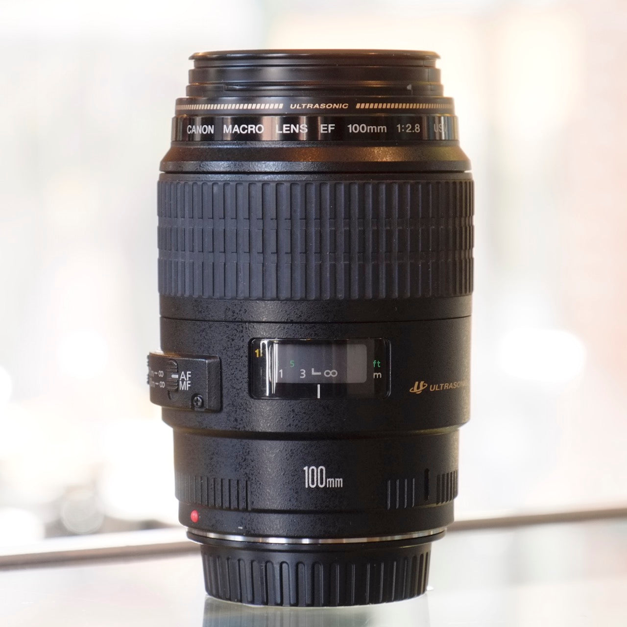 Canon EF 100mm f2.8 USM Macro