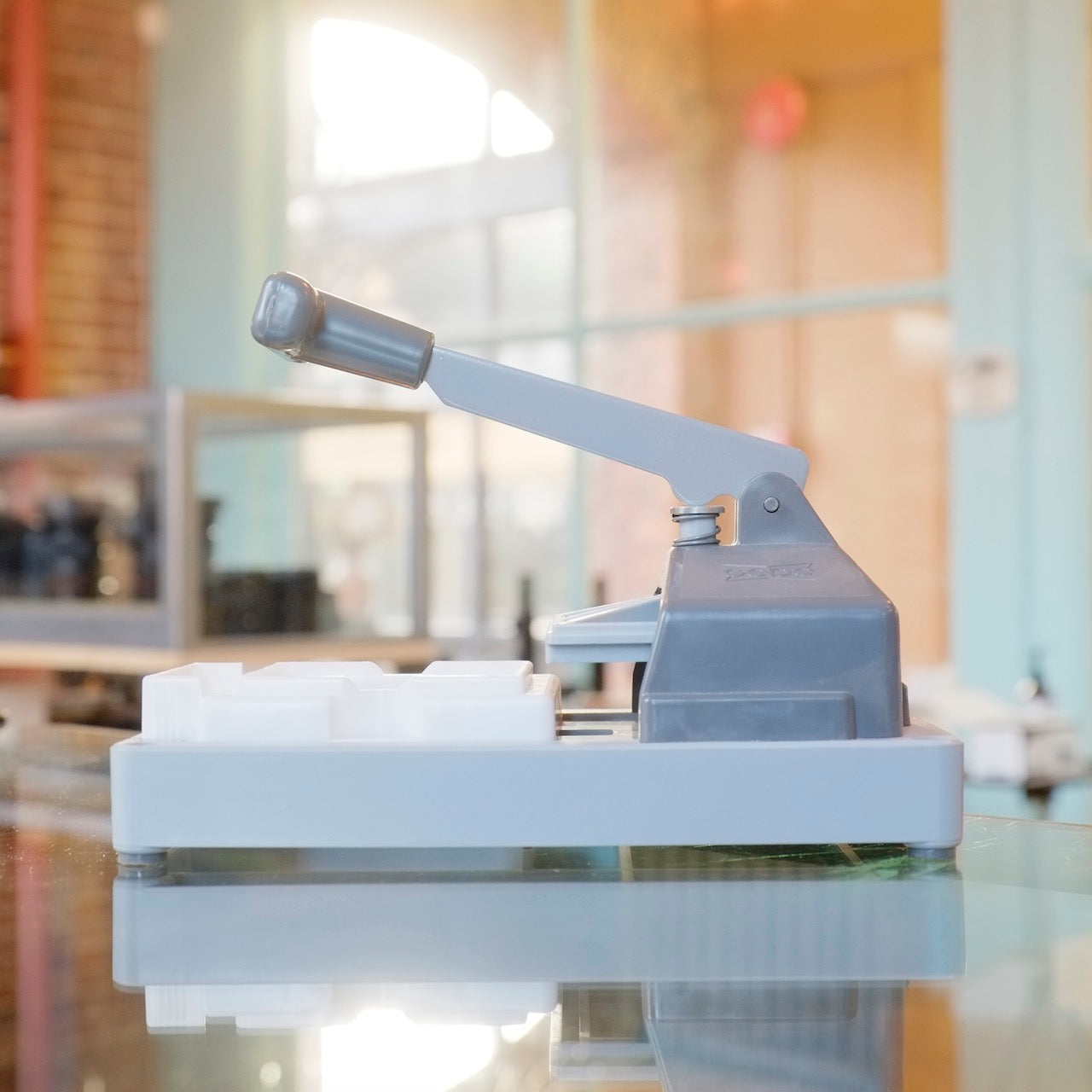 Gepe medium format slide mounting press