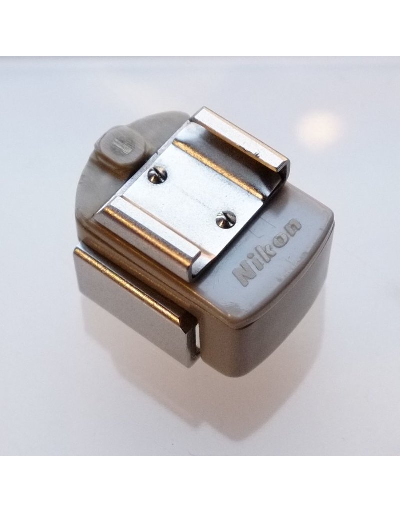 Nikon F accessory mounting shoe