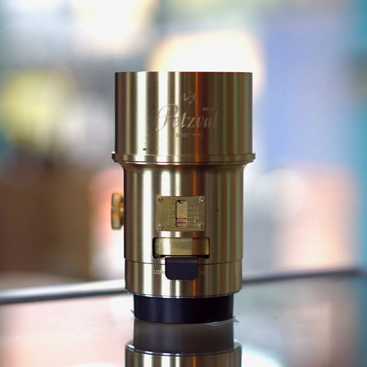 Lomography New Petzval 85mm f2.2 for Nikon F