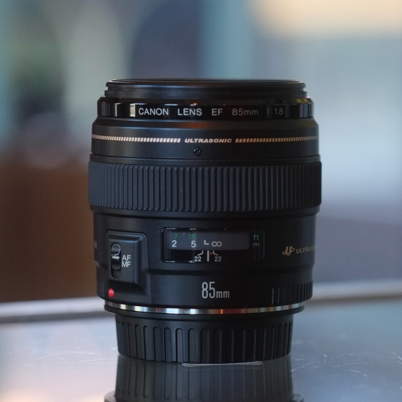 Canon EF 85mm f1.8 USM