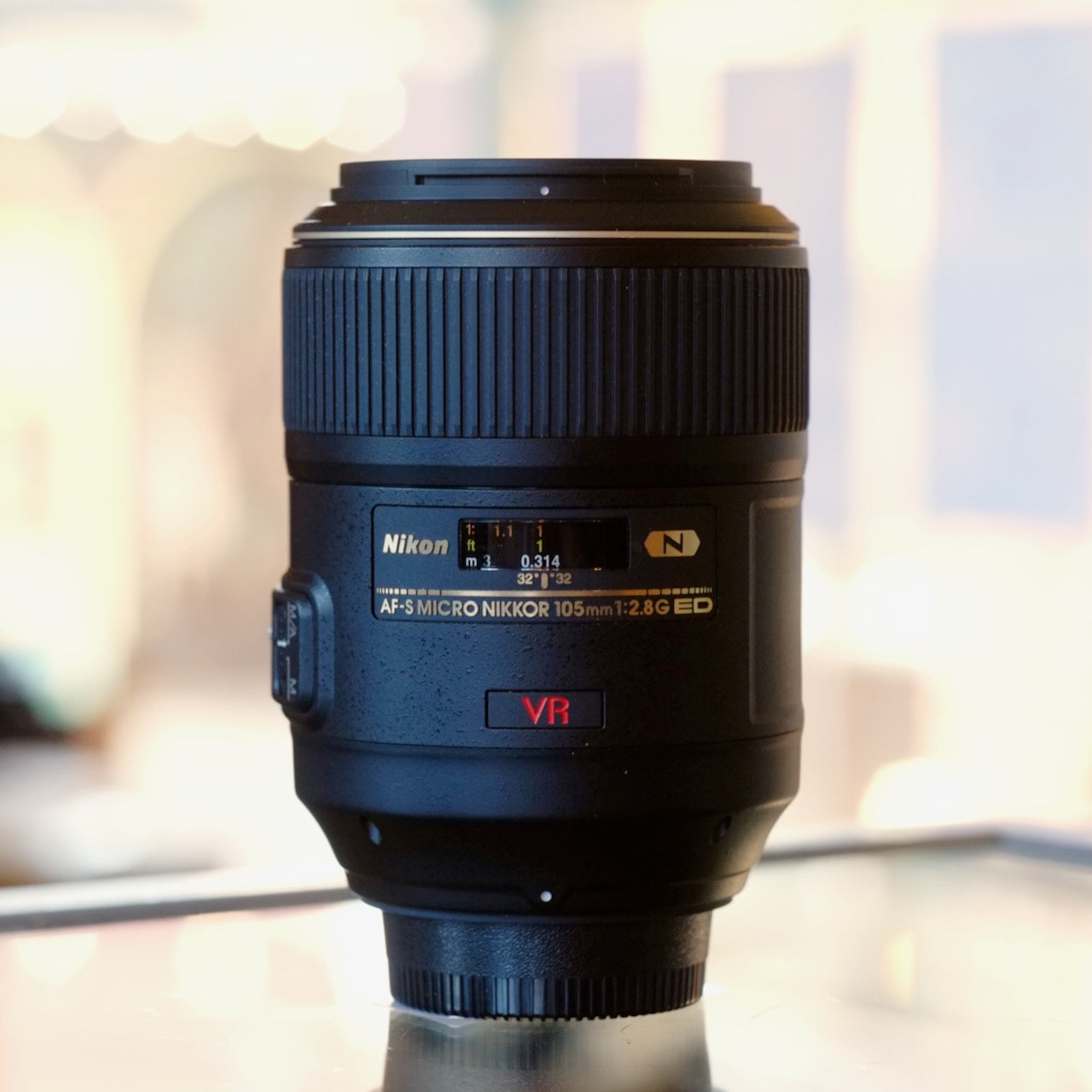 Nikon 105mm f2.8G ED AF-S VR Micro-Nikkor