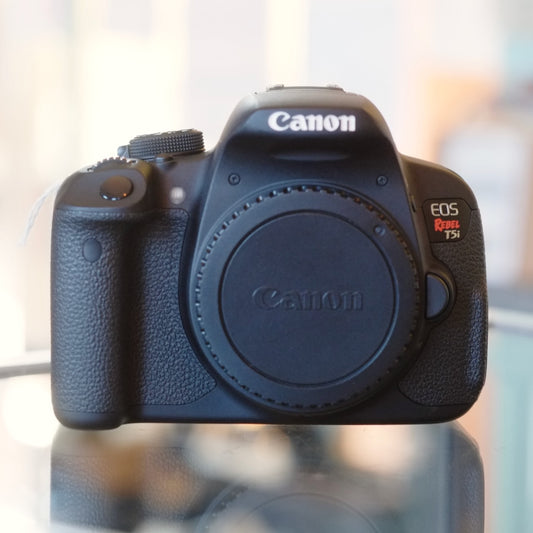 Canon EOS Rebel T5i