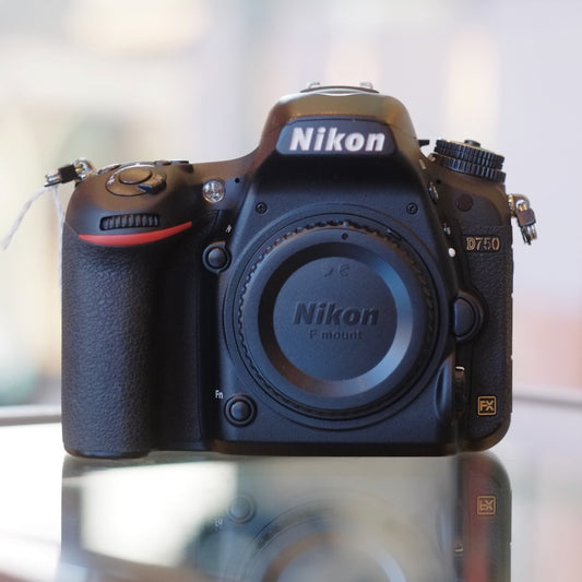 Nikon D750