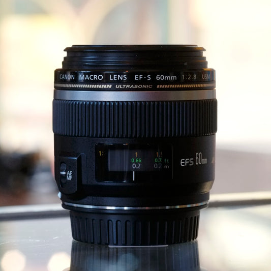 Canon EF-S 60mm f2.8 Macro USM