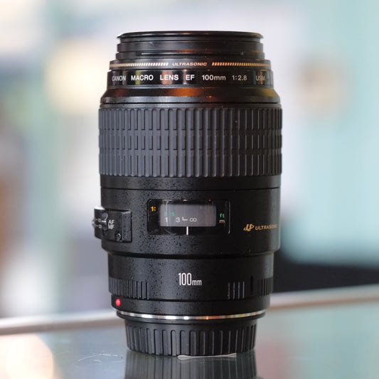 Canon EF 100mm f2.8 USM Macro