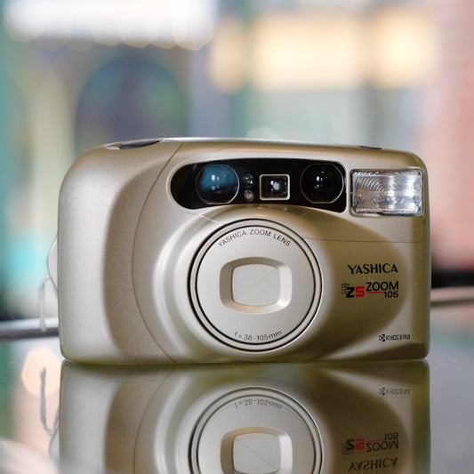 Yashica EZS Zoom 105