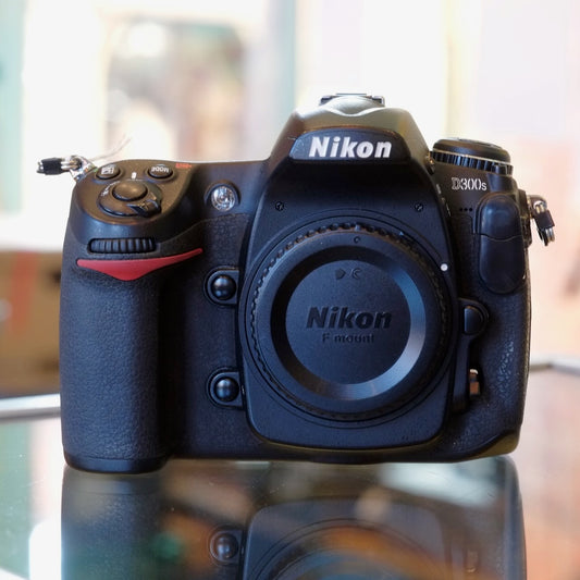 Nikon D300s