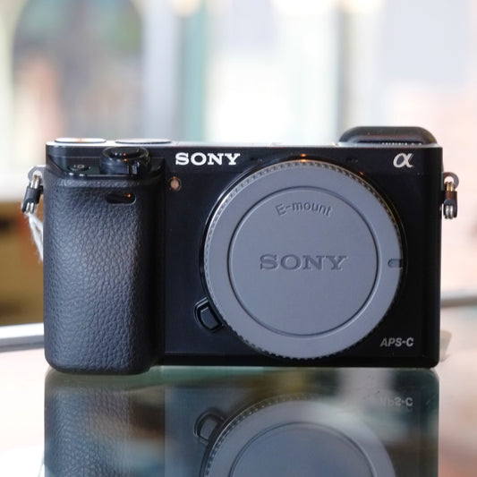 Sony A6000