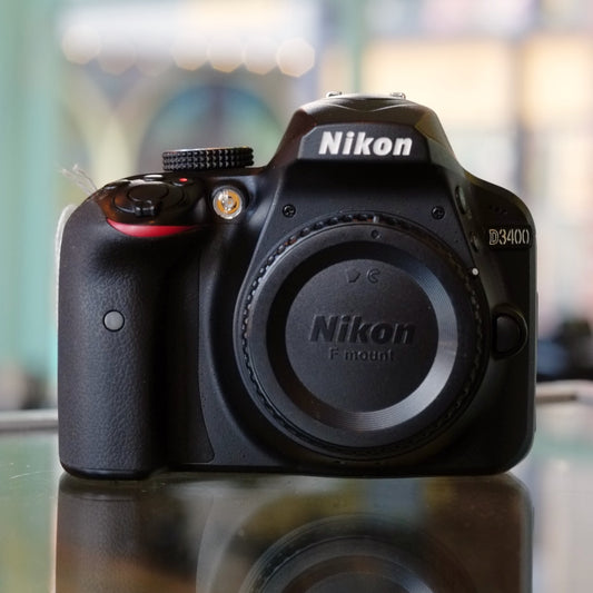 Nikon D3400