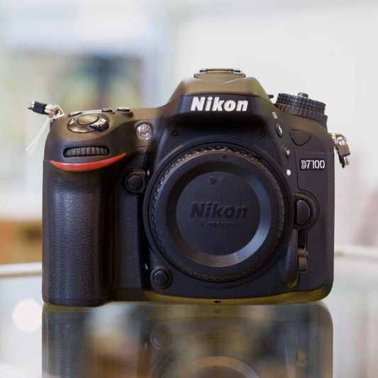 Nikon D7100