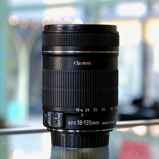 Canon EF-S 18-135mm f3.5-5.6 IS STM