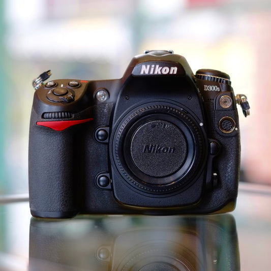 Nikon D300s