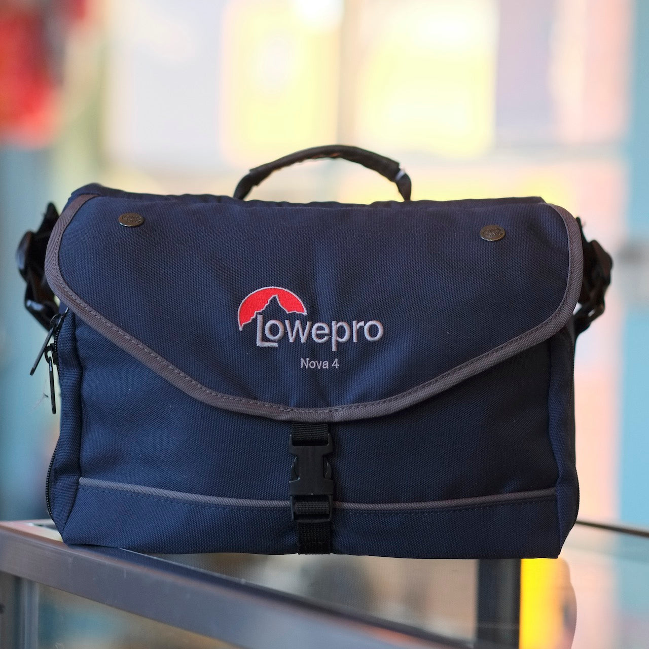 Lowepro Nova 4