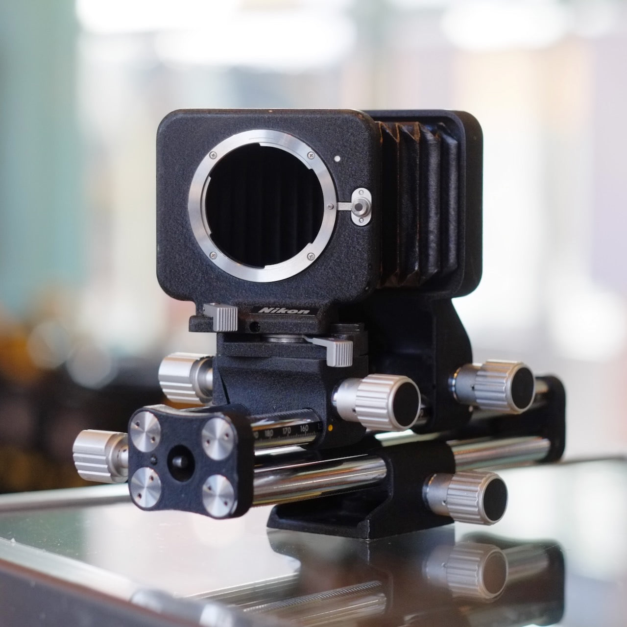 Nikon PB-4
