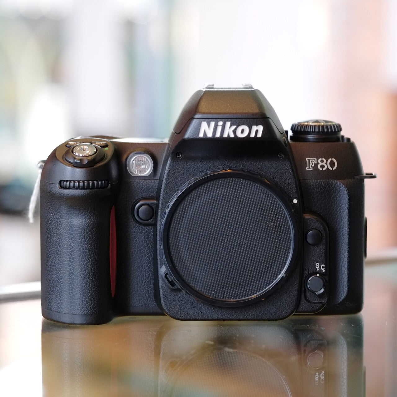 Nikon F80