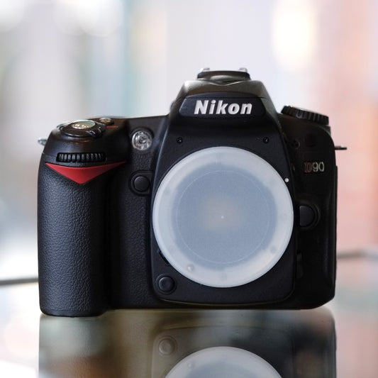 Nikon D90
