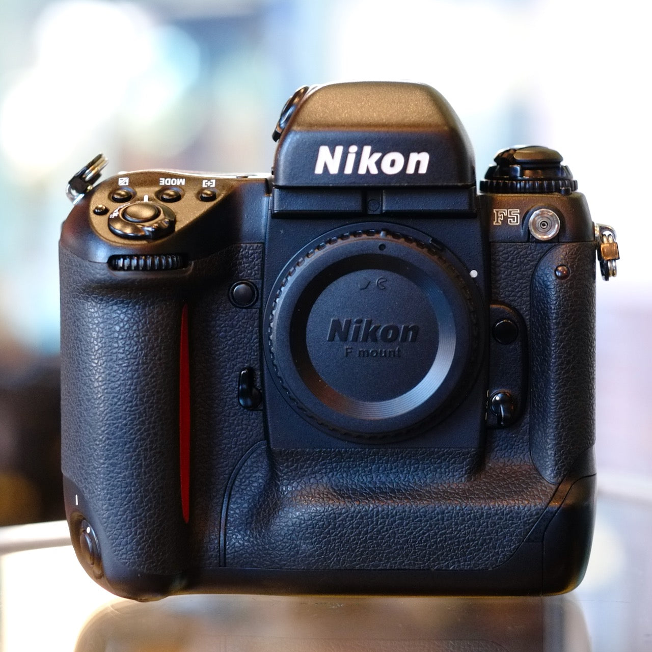 Nikon F5