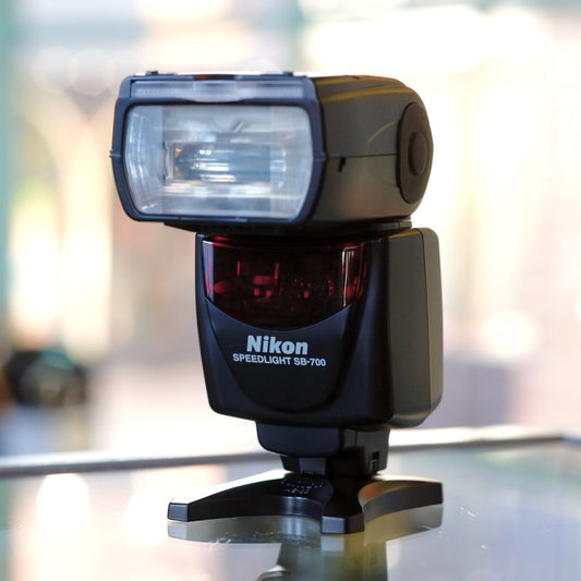 Nikon SB-700