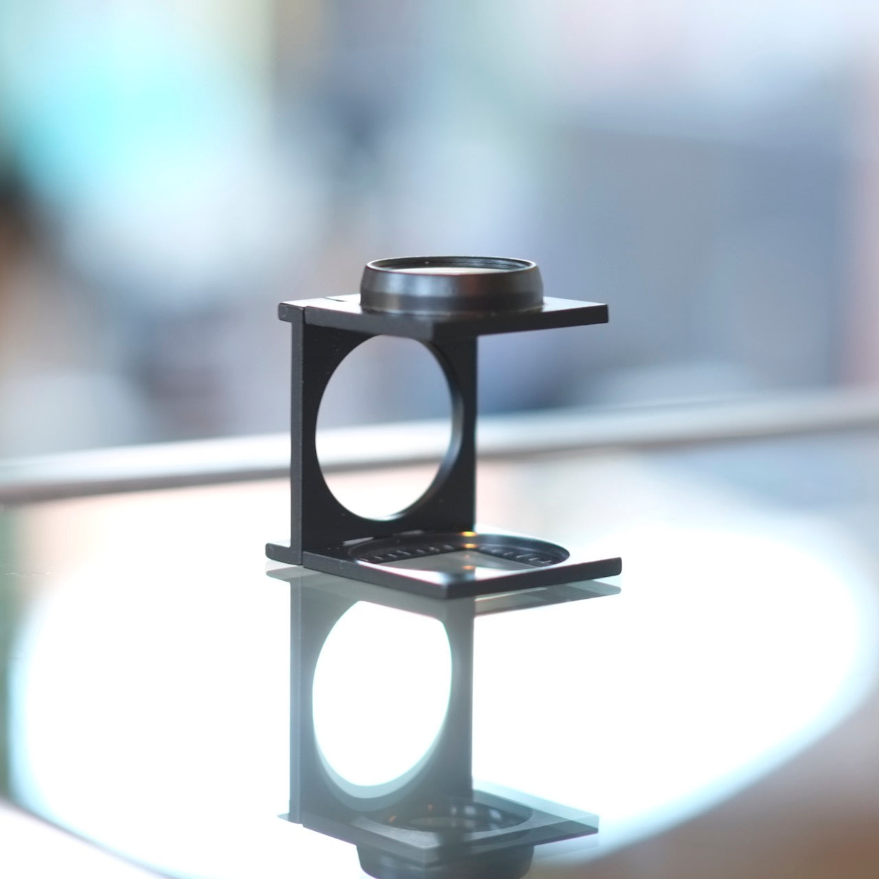 Peak Optics 6x Linen Tester