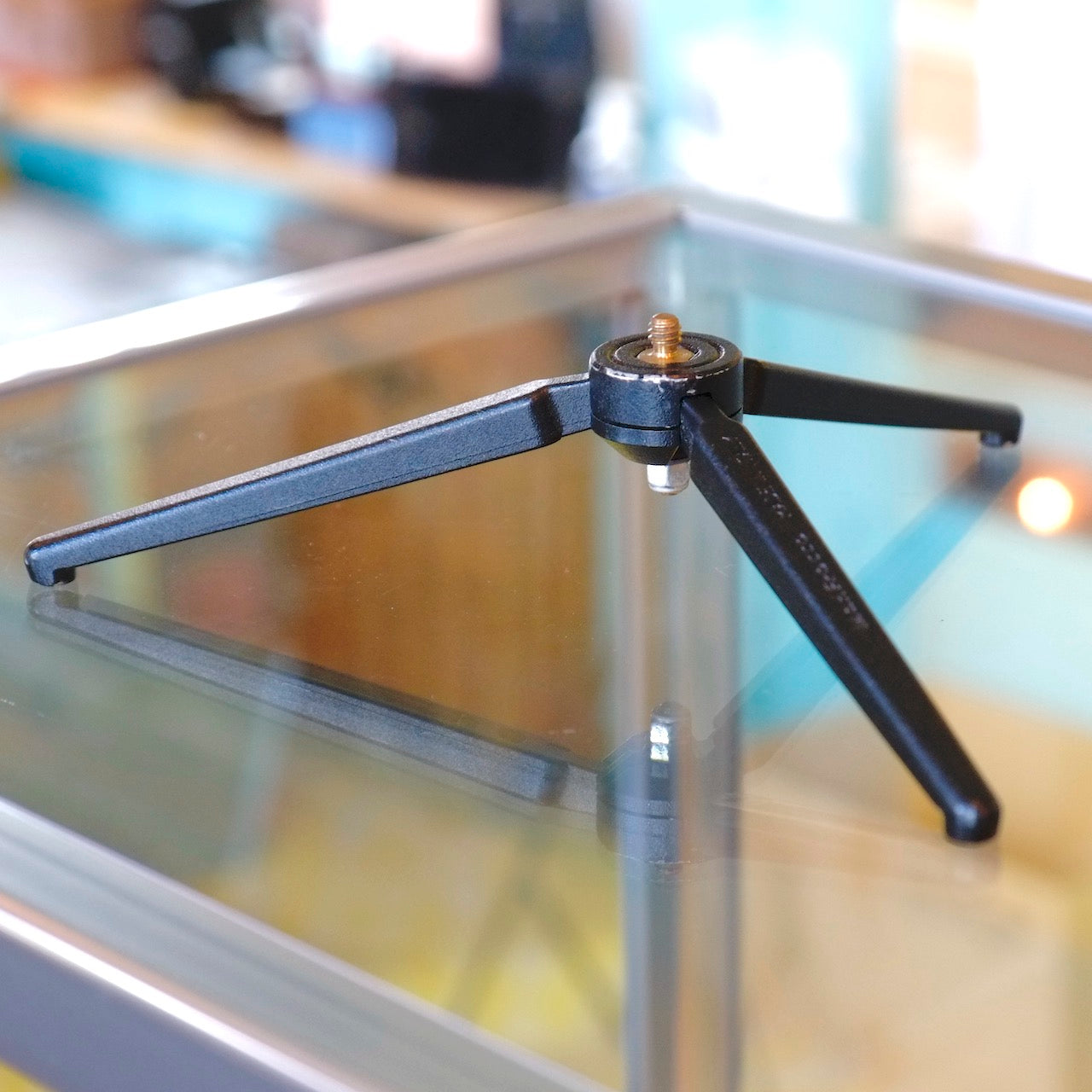 Manfrotto 209 tabletop tripod