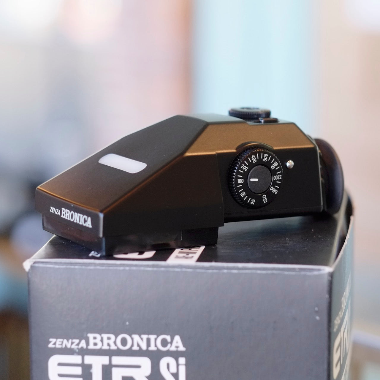 Zenza Bronica AE-III Prism Finder E