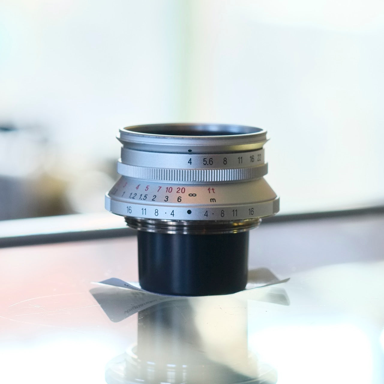 Voigtländer Snapshot Skopar 25mm f/4 MC (no hood)