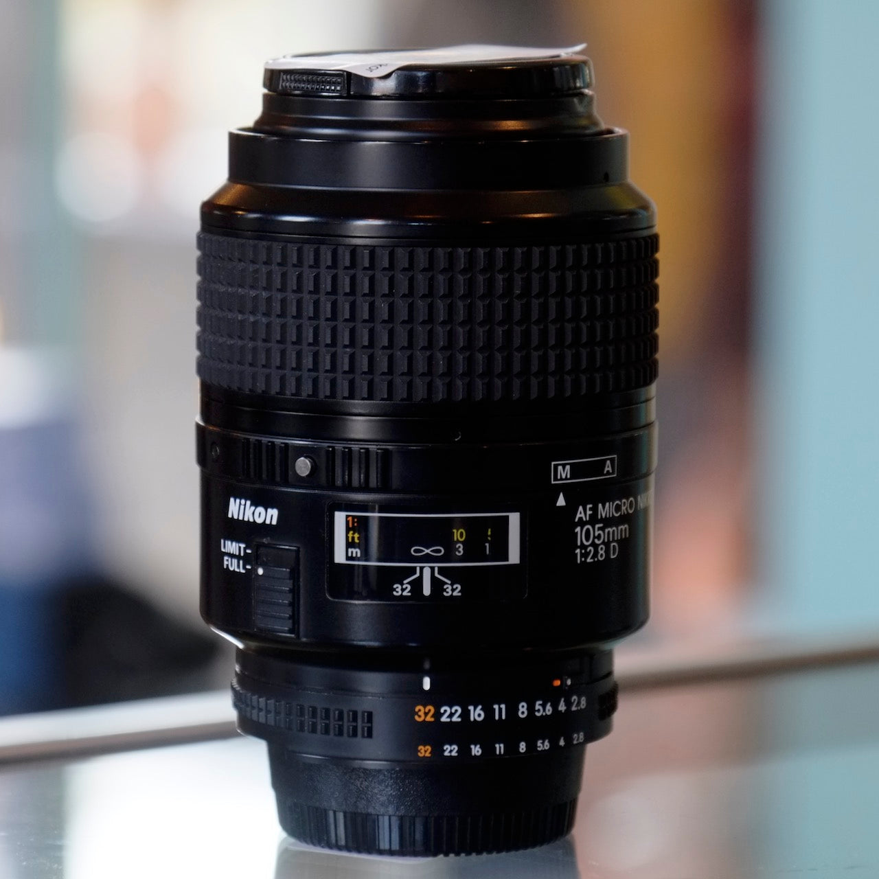 Nikon 105mm f2.8D AF Micro-Nikkor