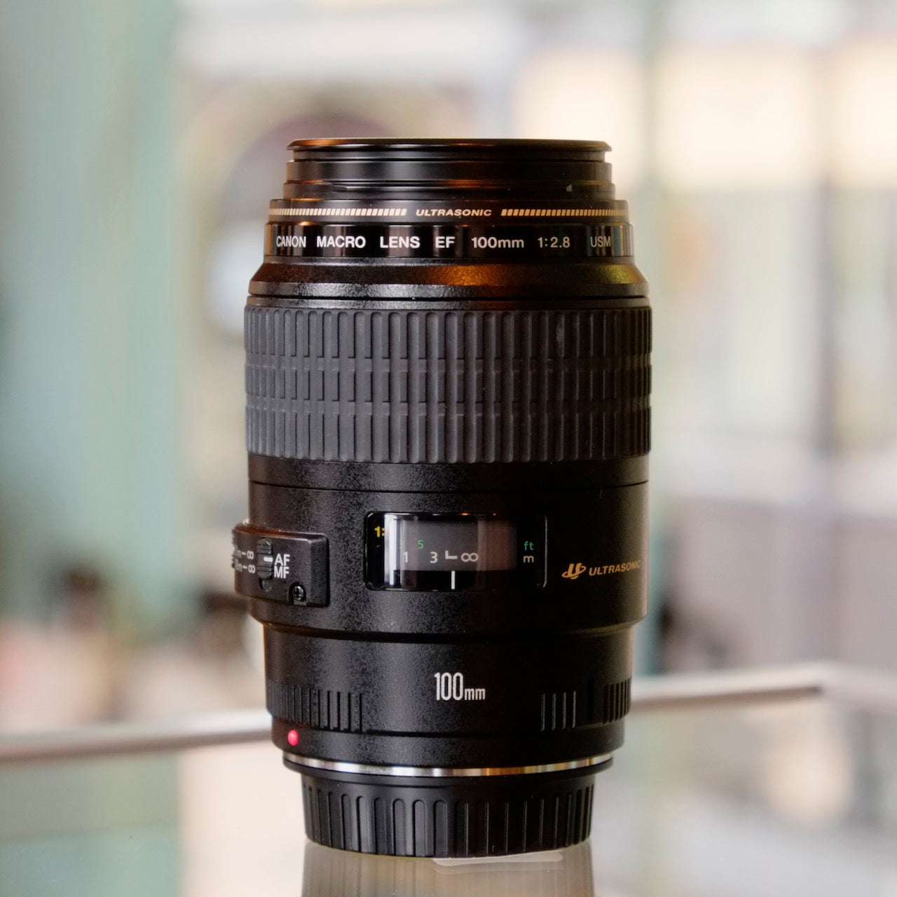 Canon EF 100mm f2.8 USM Macro