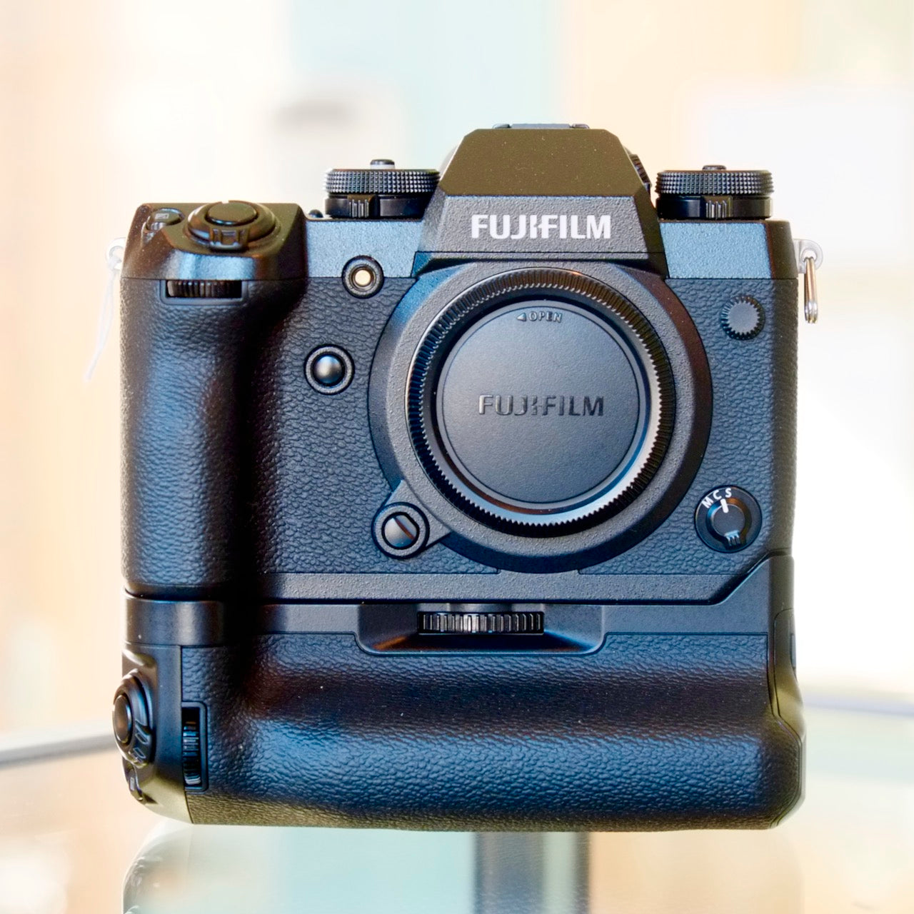 Fujifilm X-H1 with Power Booster Grip VPB-XH1