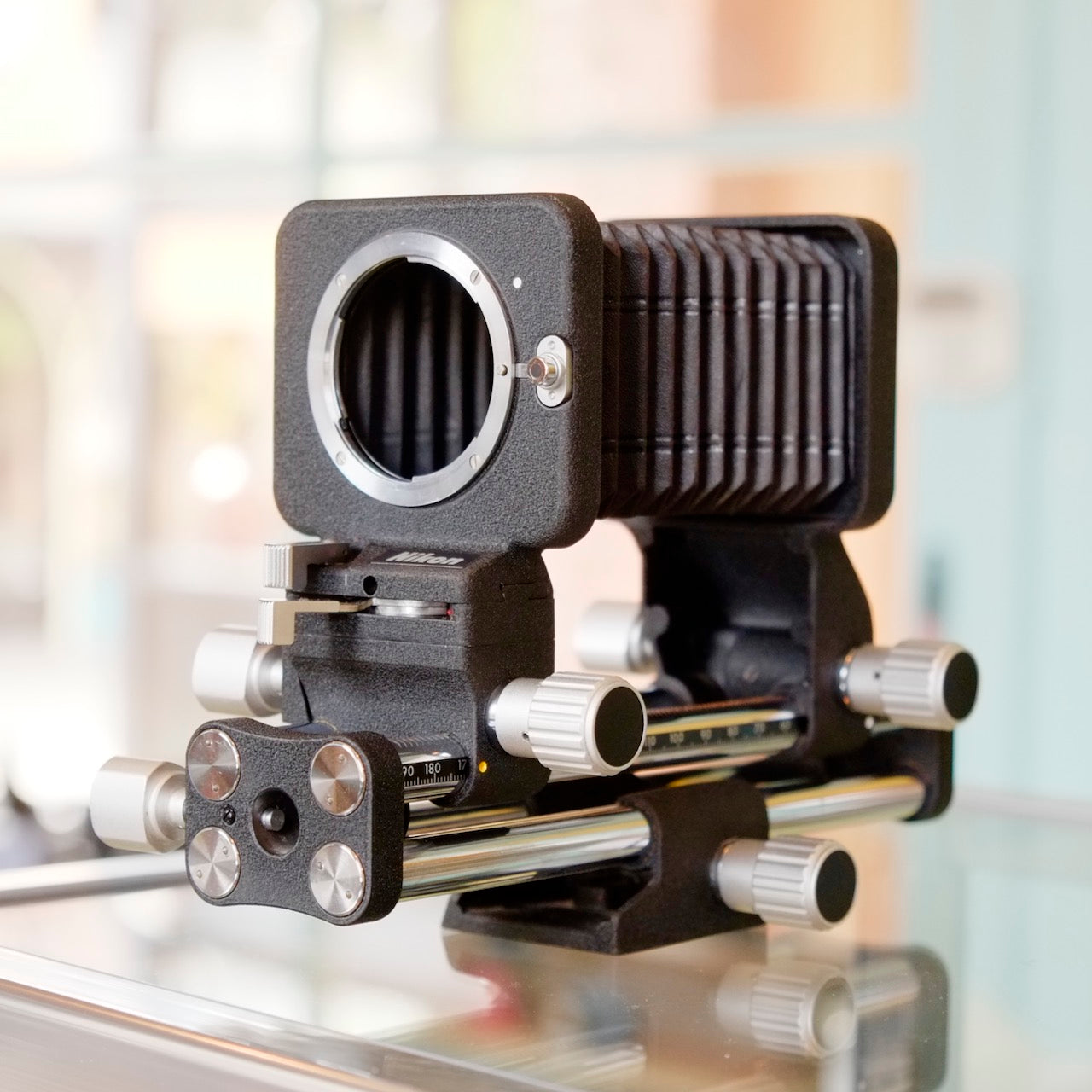 Nikon PB-4