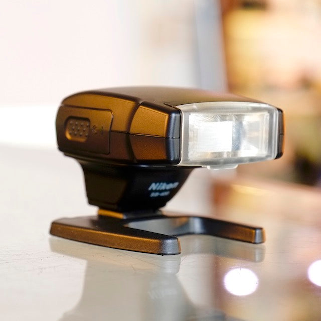 Nikon Speedlight SB-400