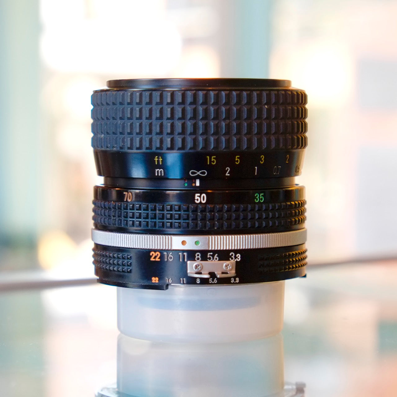 Nikon 35-70mm f3.3-4.5 AIS Zoom-Nikkor