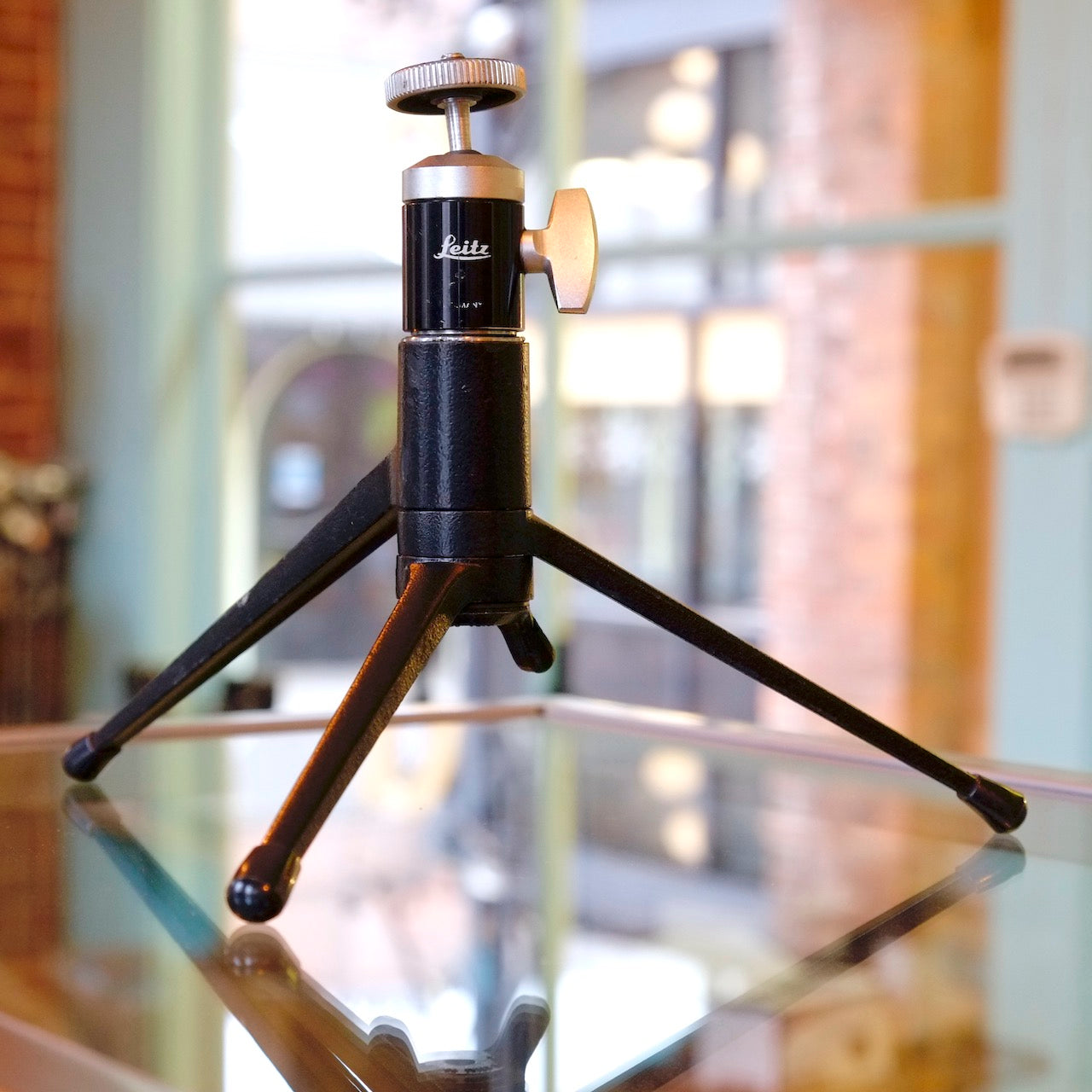 Leitz tabletop tripod with ball head