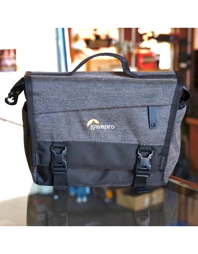 Lowepro m-Trekker SH 150.